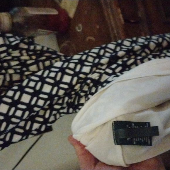 Dress - Picture 4 of 4